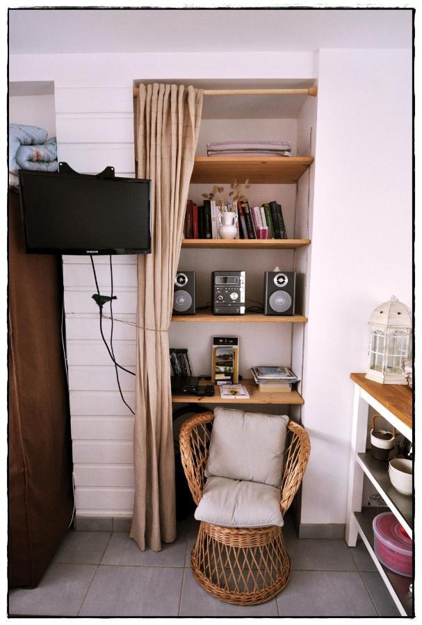 Roulotte Gites O Bien-Etre: Beachside Wellness Retreat Porspoder Room photo